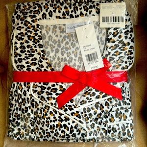 Women’s Kim Roger’s Intimates pajamas set.